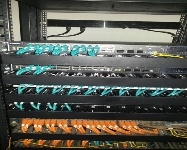 Comparison Between Singapore Cloud Server VPS And Traditional Servers